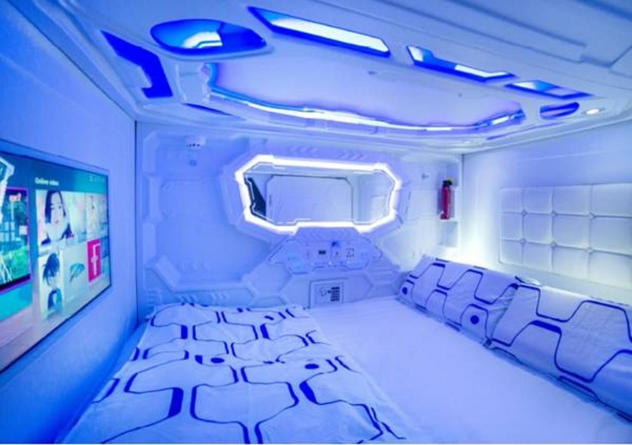 Riccarton Capsule Hotel Kuala Lumpur Exterior foto