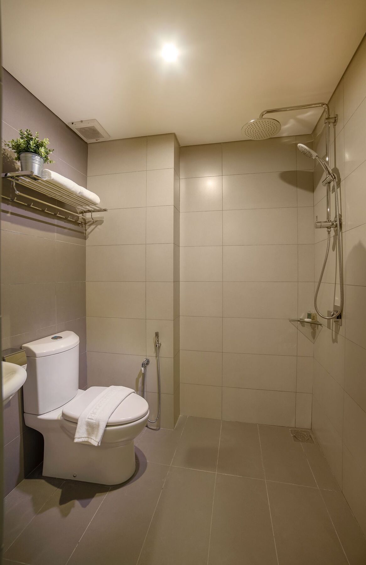 Riccarton Capsule Hotel Kuala Lumpur Exterior foto